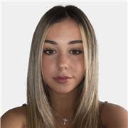 Profesora de ciencias para niños de diferentes edades